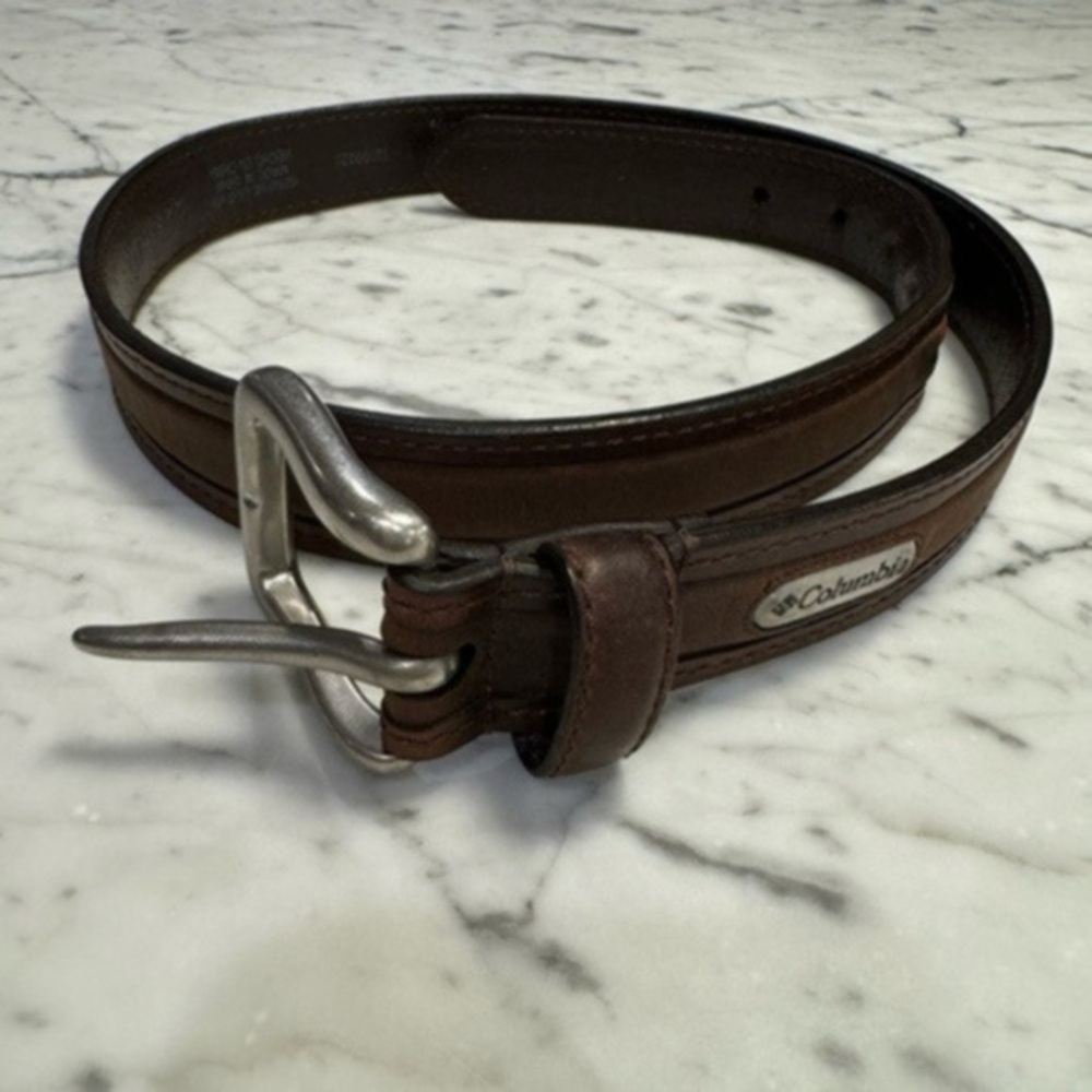 Columbia Sportswear belt Genuine Full Grain Leather Brown Men Size 32. D